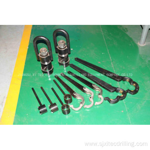 Catch hook for drilling machine